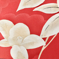 着物のファブリックパネル　鮮やかピンクに咲くレトロ椿　(３枚セット)サスティナブル  着物リメイク　インテリア 6枚目の画像
