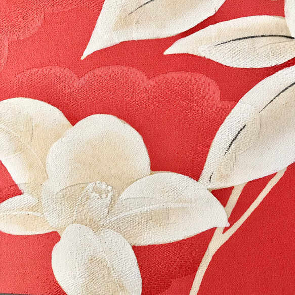 着物のファブリックパネル　鮮やかピンクに咲くレトロ椿　(３枚セット)サスティナブル  着物リメイク　インテリア 6枚目の画像