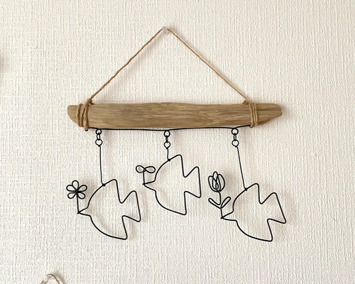 ワイヤークラフト♡猫ちゃんガーランド＊お花と１つだけ四つ葉のクローバーg＊ ワイヤークラフト♡猫ちゃんガーランド＊お花と1つだけ四つ葉の