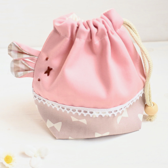 うさちゃんコップ入れ巾着♡ピンク×シンプルリボン柄　ガーゼ 2枚目の画像