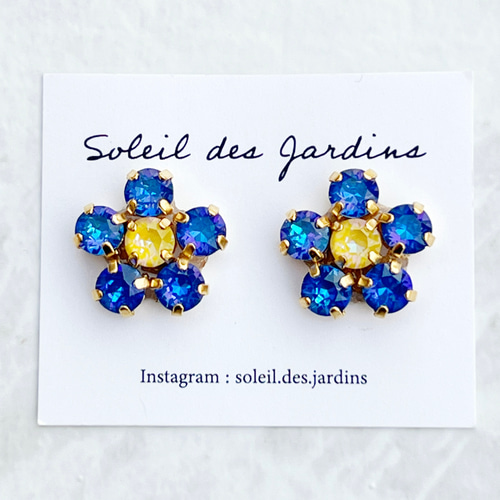 ♡ハンドメイド♡ビジューピアスorイヤリング№548ロイヤルブルー ビジューフラワー ピアス イヤリング ロイヤルブルー ピアス（その他