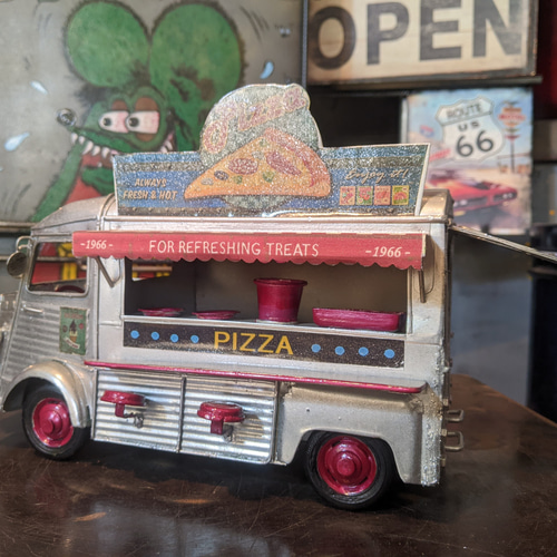 おんぼろ‼ シトロエン Hバン キッチンカー 仕様の モデルカー