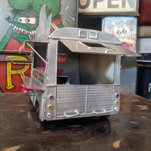 おんぼろ‼ シトロエン Hバン キッチンカー 仕様の モデルカー おんぼろ‼ シトロエン Hバン キッチンカー 仕様の モデルカー