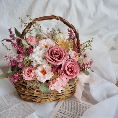 プリザーブドフラワー バスケットアレンジメント 結婚式使用 プリザーブドフラワー】バスケット アレンジメント yellow