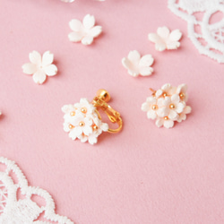 －耳元に咲く－　桜の花束　イヤリング(ピアス) 6枚目の画像
