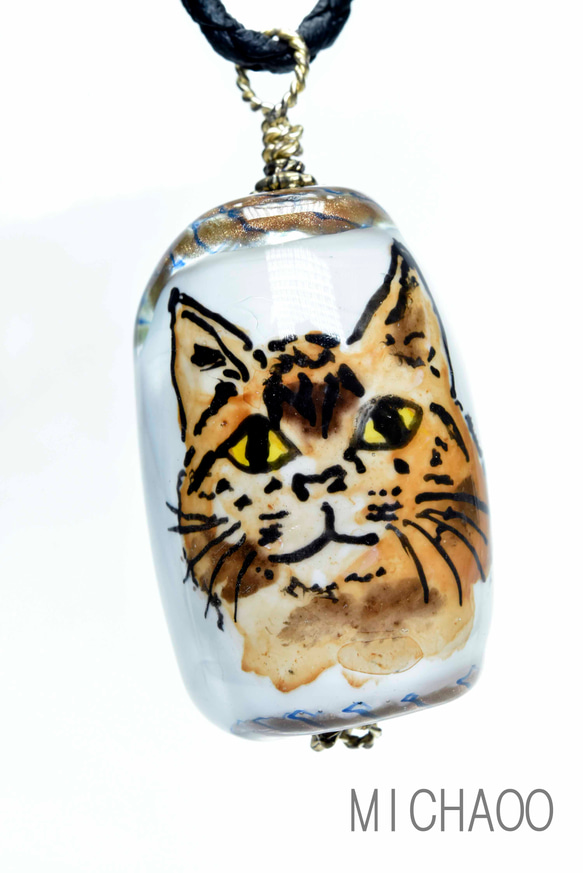 ネコのトンボ玉　ガラスのジュエリー　ペンダントトップ（10579-453）cat beads 作家物一点物 4枚目の画像