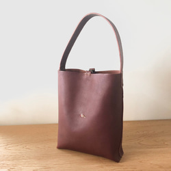 【新作】栃木レザー　手縫い　one handle bag (ワインブラウン） 1枚目の画像