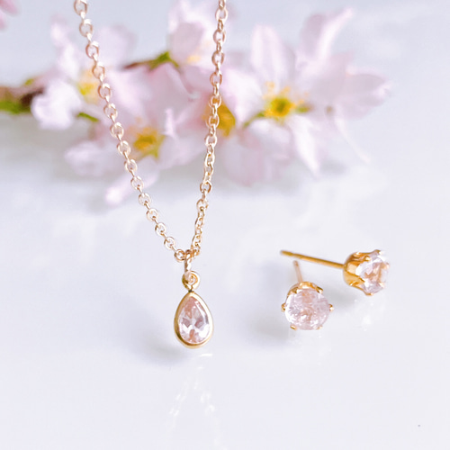 特集掲載】モルガナイト 4月 誕生石 桜色 一粒 スタッドピアス