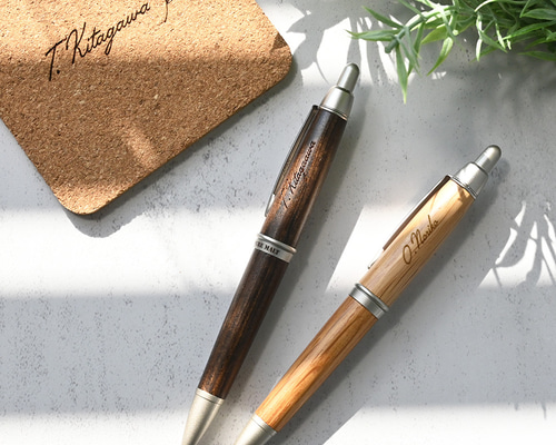 中国古玩　希少　根っこベン立て　木製彫刻　在銘　筆筒　SALE出品中 中国古玩 希少 根っこベン立て 木製彫刻 在銘 筆筒 SALE出品中 中国古玩