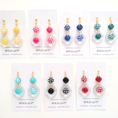 サークルピアス（ラメ風宗田節入りのレジンアクセサリー）耳飾り