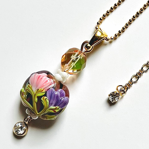 ペンダント ９CT 【ビクトリア時代】【アール・ヌーヴォー】 アールヌーヴォーフリージアネックレスII ネックレス