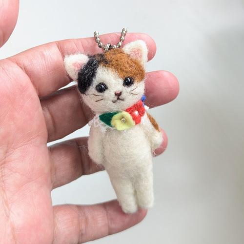 ◾受注制作 羊毛フェルトの猫マスコット(三毛猫)キーホルダー
