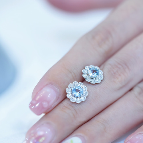 花モチーフ 天然ダイヤモンド付きアクアマリンピアスk18 ピアス  