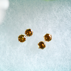 幸運石博愛和希望象徵繁榮和財富 VVS 等級黃金黃水晶耳釘 5 毫米十一月生日石 第7張的照片