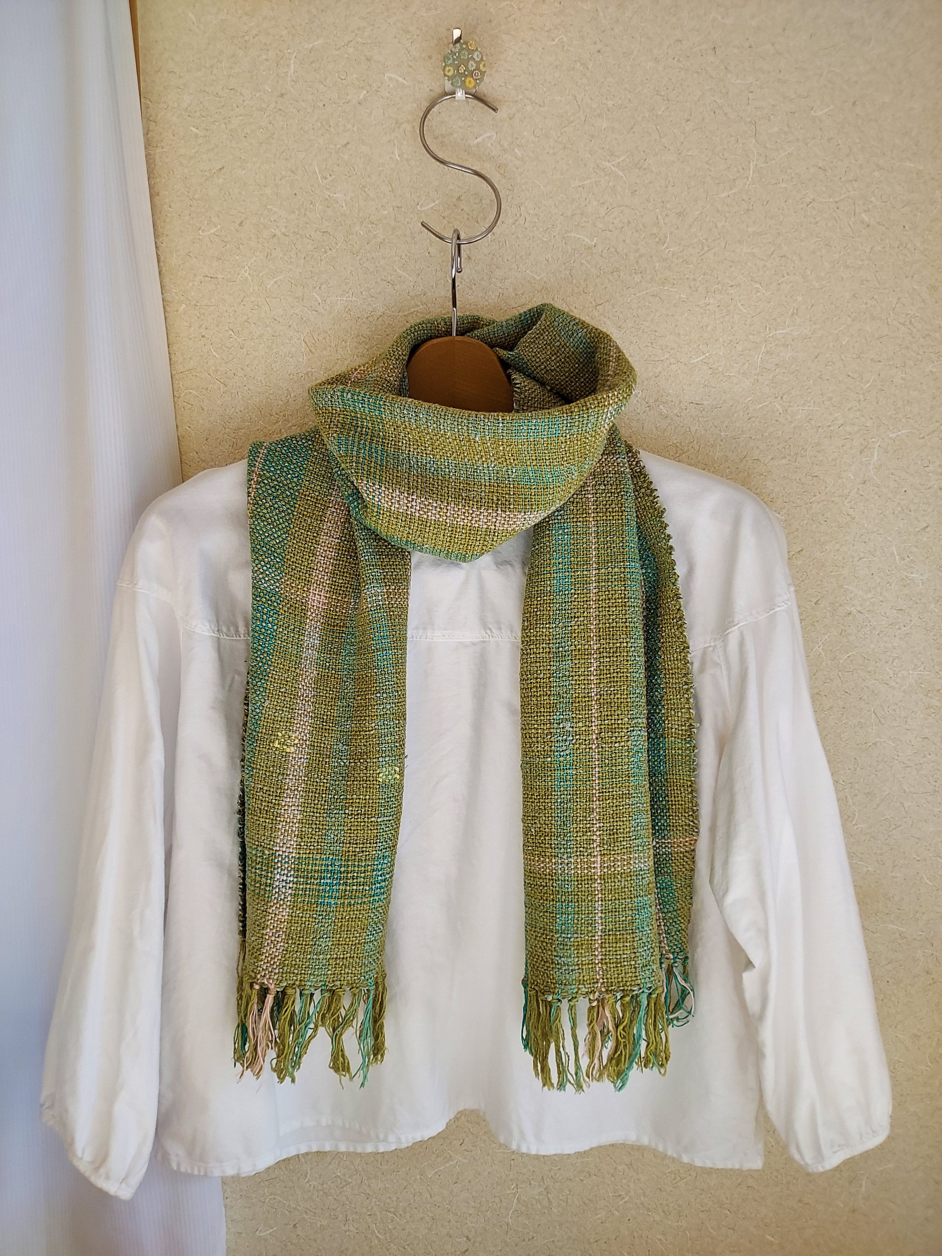 手織り　シルクウールとシルクのやさしいマフラー　作品2304
