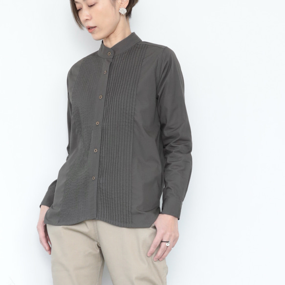 Pintuck band collar shirt / charcoal 3枚目の画像