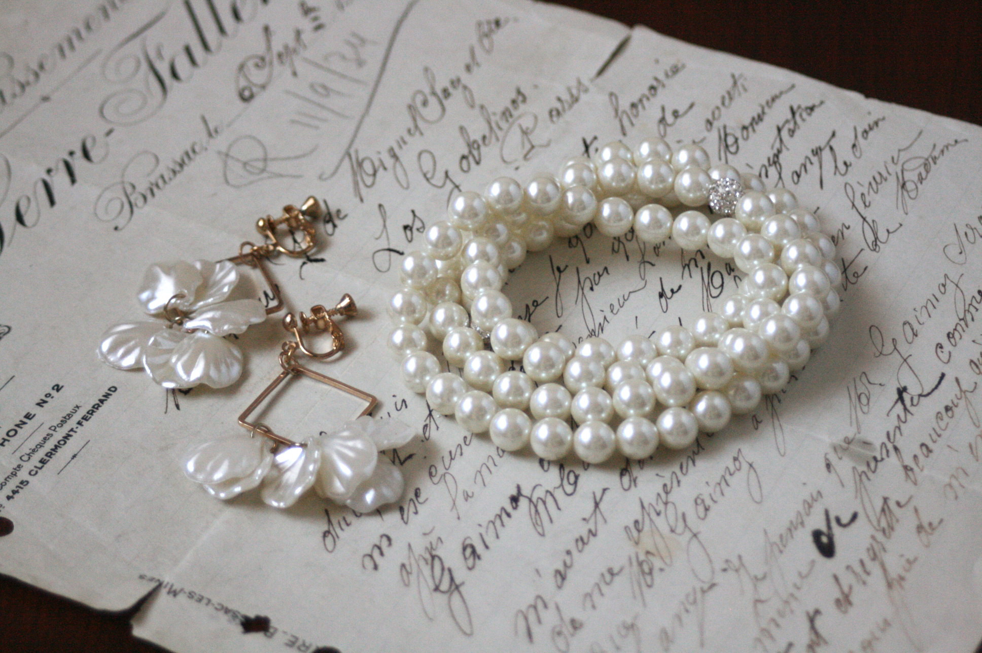 脱着楽々ビジューパールネックレス　卒業式　入学式 卒園式　入園式 結婚式　真珠　軽い　フォーマル  セレモニー6月誕生石 4,844円