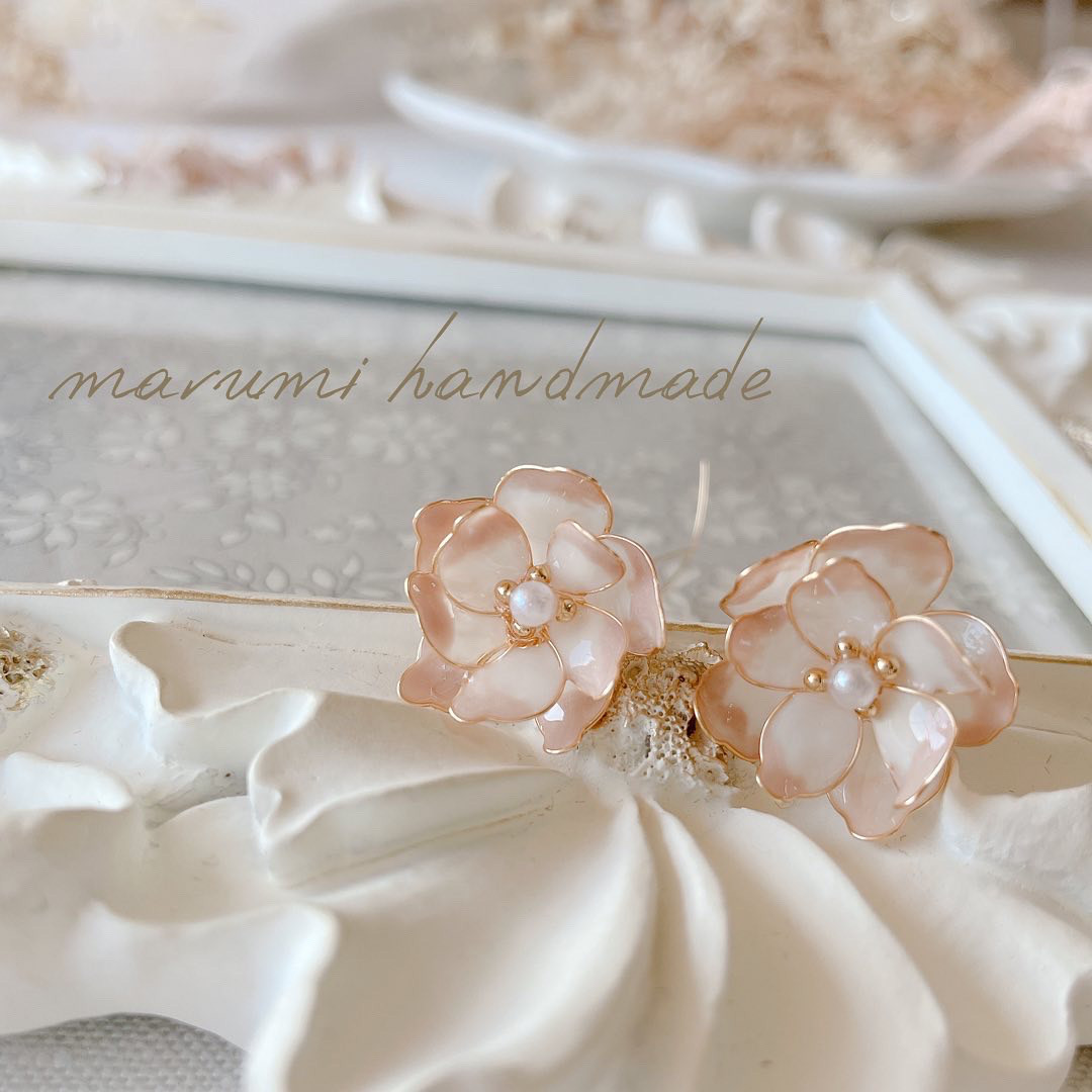 Umisoraさん専用♡ハンドメイド ピアス イヤリング 母の日フラワー2024 桜色アクセサリー ピアス/イヤリング イヤリング