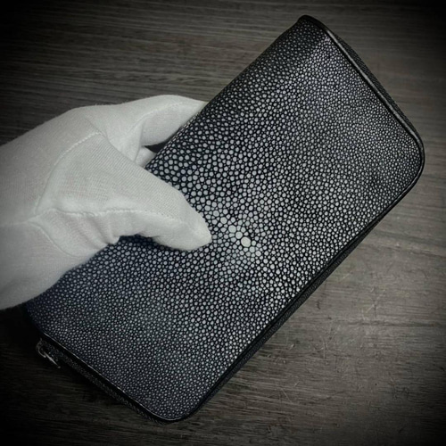 スティングレイ 長財布 フラップ式 ポリッシュ加工 レザー グレー×ブラック スティングレイ 長財布 フラップ式 ポリッシュ加工 レザー