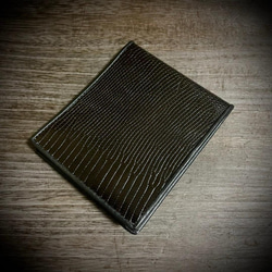 Lizard 男士錢包，折疊錢包，雙折，亮面處理，真皮，黑色，異域皮革，薄款，小巧 第2張的照片