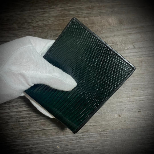 二つ折り財布 リザード シャイニング 黒 緑 グリーン 本革 大容量 ギフト