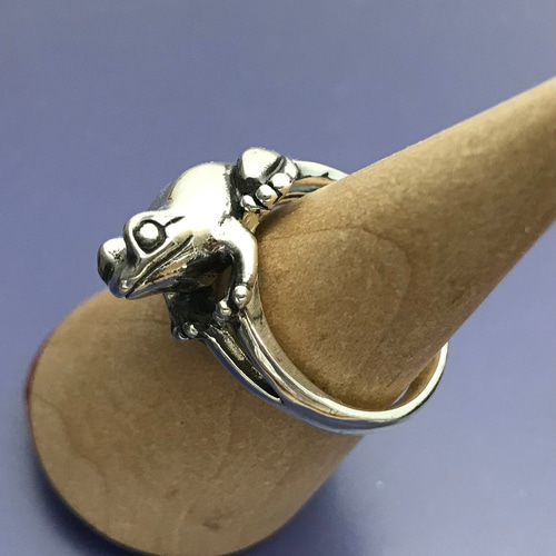 彫金シリーズ1 シルバーリングかえる