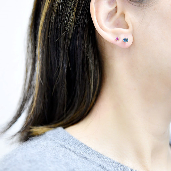 自分に必要なものやチャンスを引き寄せる石　VVSランク ロンドンブルートパーズ スタッドピアス5ｍｍ　11月誕生石 7枚目の画像