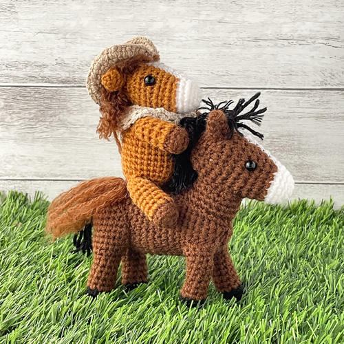 受注製作】お馬さんのあみぐるみ【栗毛】 あみぐるみ 馬のはな❋うた