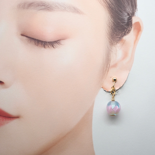 とんぼ玉イヤリング〈蓮の花〉 イヤリング・ノンホールピアス 瑞玉