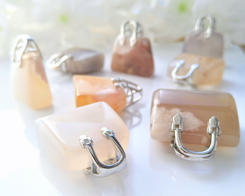 桜瑪瑙（チェリーブロッサム）バッグ型 取っ手付き 1個 天然石