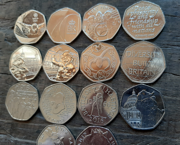 エリザベス女王 イギリス 英国本物50ペンスコイン 14個 2016年~2022年 3枚目の画像