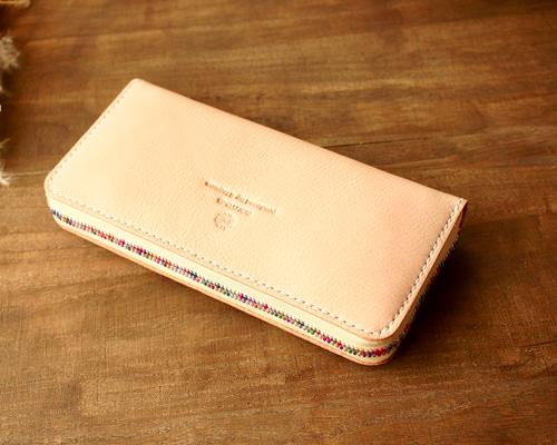 希少 ブルネロ クチネリ モニーレ【美品】長財布 ラウンドファスナー ベージュ 自然な風合いナチュラルベージュ 虹色ラウンドファスナー長財布 長財布