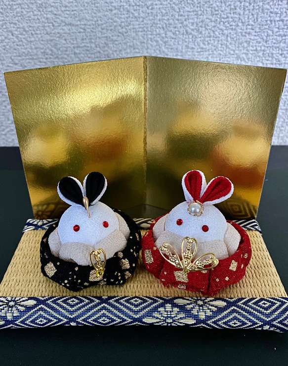 黒色と金色の折りたたみ式ひな祭り屏風飾り 紙屏風【桜屏風 高さ25cm】ひな祭り 雛飾り お手持ちのお雛様と