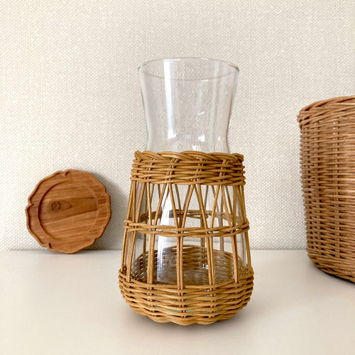 ラタンのフラワーベース（typeB）ブラウン色 一輪挿し・花瓶