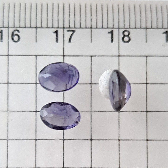 宝石質アイオライト オーバルファセットカット7×5mm  2個 5枚目の画像