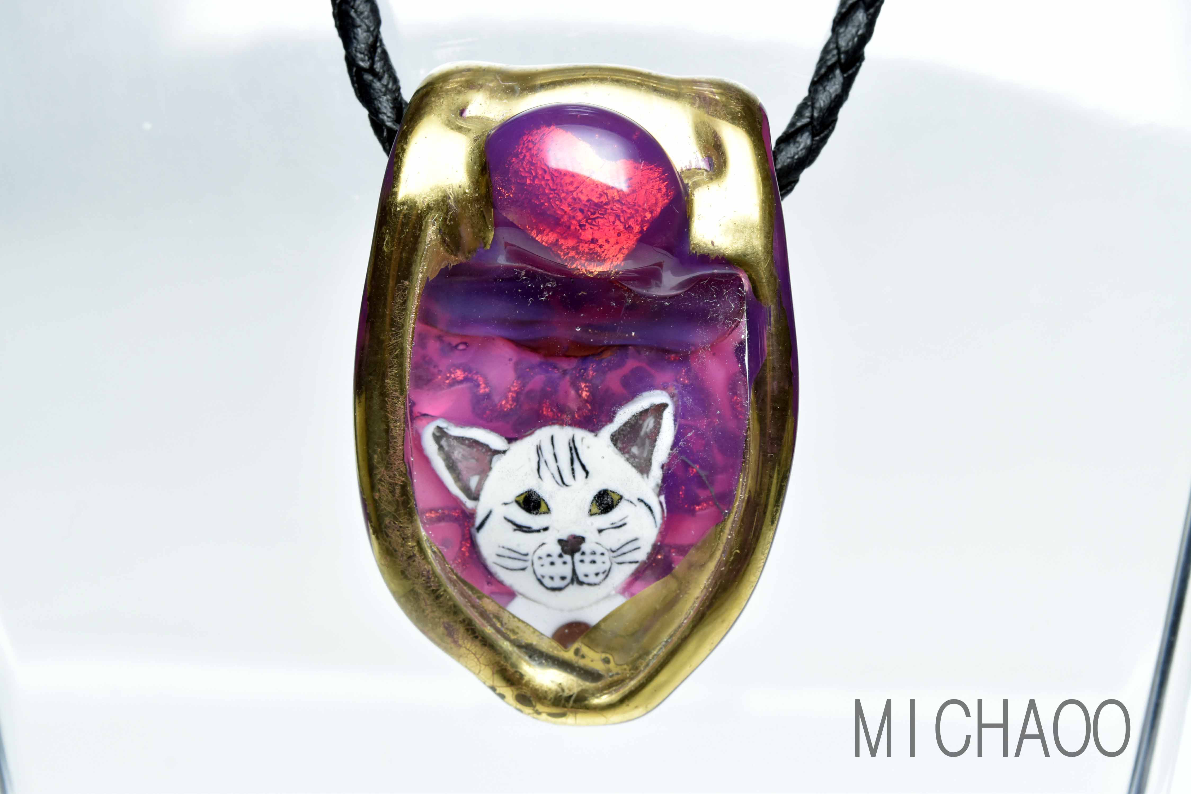 ネコのトンボ玉　ガラスのジュエリー　ペンダントトップ（10591-479）cat beads 作家物一点物