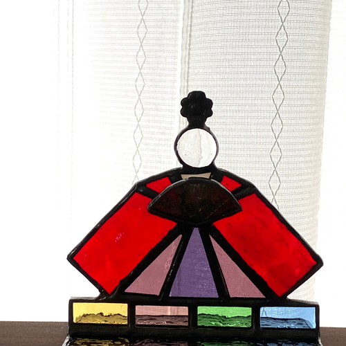 ブルー・レッドのガラスのお雛様♢ステンドグラス サンキャッチャー