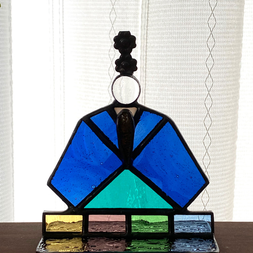 ブルー・レッドのガラスのお雛様♢ステンドグラス サンキャッチャー