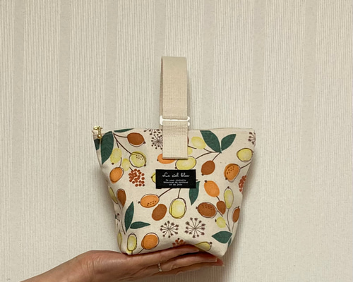 5d268b7ec2f1a1852bfbb0dc878dc5