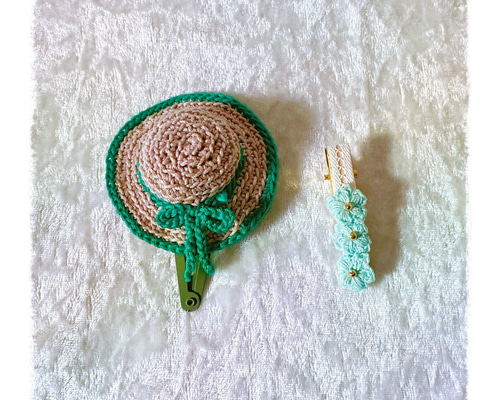 ミニ麦わら帽子風と小花のヘアピン（グリーン） ヘアピン clm_clz 通販