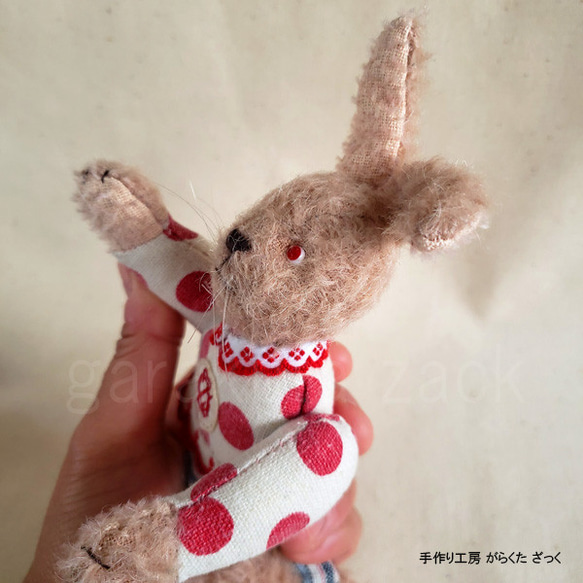 【お家探しの旅行中】がらくたざっく★☆レアなウサギさん★☆ヴィンテージ素材をあしらった可愛いRabbit 2枚目の画像