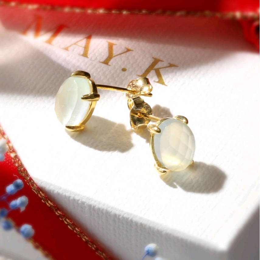 シーブルーカルセドニー一粒スタッドピアス《ゴールド》【ヴェルメイユ/18kgp】天然石◇金属アレルギー対応◇MAY.K