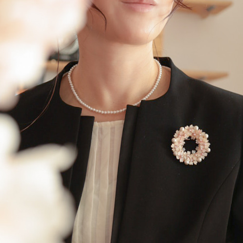 卒・入学式だけじゃない 普段使いもできる貝パールのネックレス  