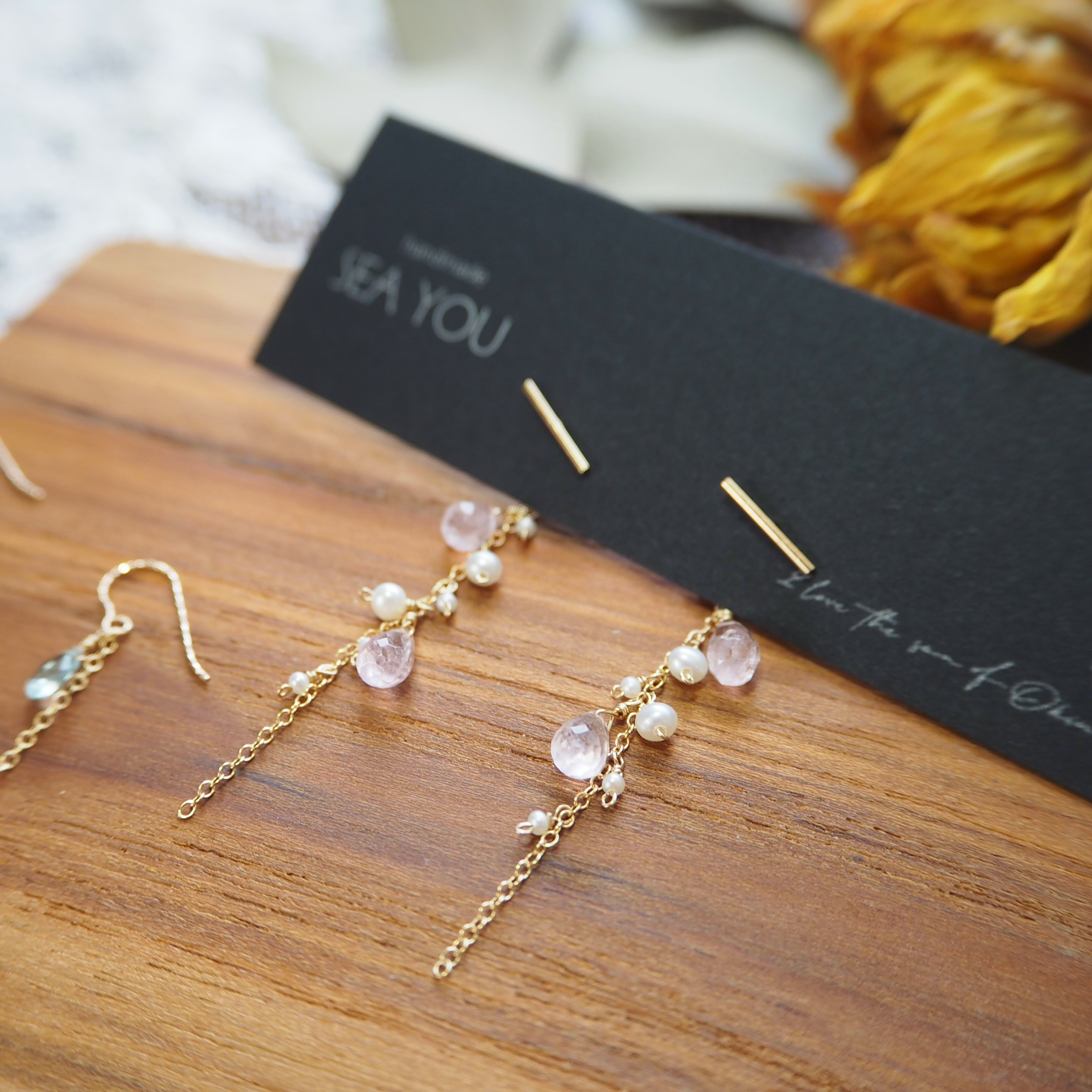 14Kgf×モルガナイトのバックチャームピアス