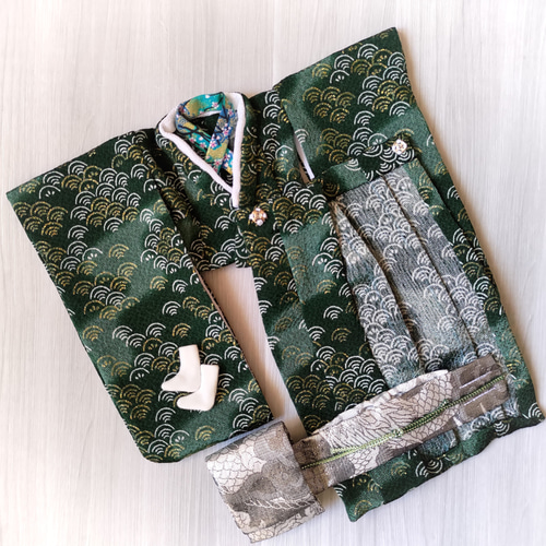 竜鱗御前【ちりめんドール振袖着物】サイズ:28~30cmドール 竜鱗御前【ちりめんドール振袖着物】サイズ:28~30cmドール
