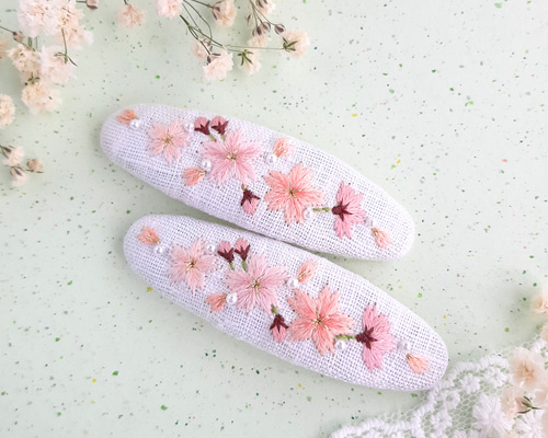 ピンクバラ刺繍♡5センチフェルトパッチンピン ピンクバラ刺繍♡5センチフェルトパッチンピン