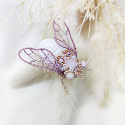 珠繡飾品-粉色可愛Fly胸針 第5張的照片