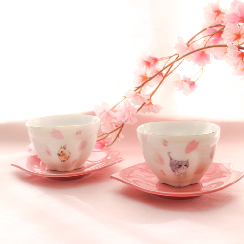 特集掲載】桜のお花が浮かび上がる湯呑み〜溢れ桜〜 新作 湯呑み