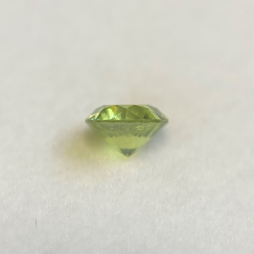 デマントイドガーネット ロシア産デマントイドガーネットルース DTG 0.477ct 日独宝石