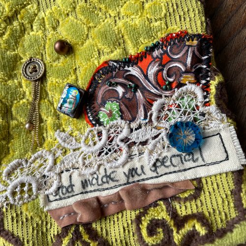 【山中です】三味線 本体 ケース付き　金色刺繍付き　アンティーク Yahoo!オークション -「antique」(三味線) (和楽器)の落札相場
